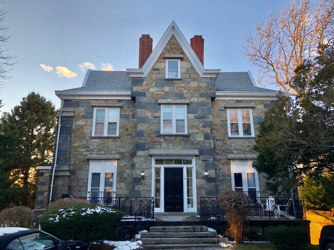 Exterior frontal - 77 Coggeshall Ave