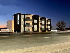 Building Photo - 200 S Hwy 89