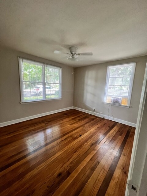 Dormitorio 1 - 734 Hillcrest St