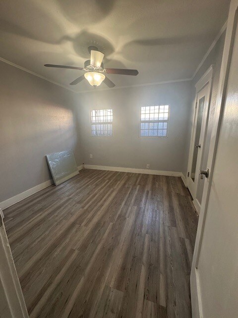 Foto del edificio - 636 W 75th St