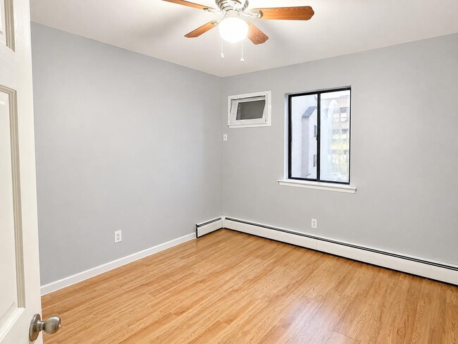 Foto del edificio - 212 45th St