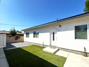 Building Photo - 1057 Circle City Dr