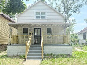Building Photo - 8772 Traverse St