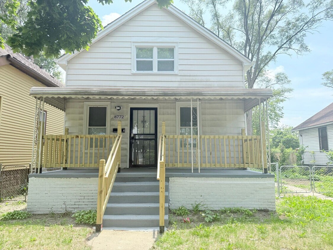 Foto principal - Renovated 3-Bedroom Home – We Welcome Sect...
