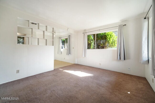 Foto del edificio - 1245 Plumas St