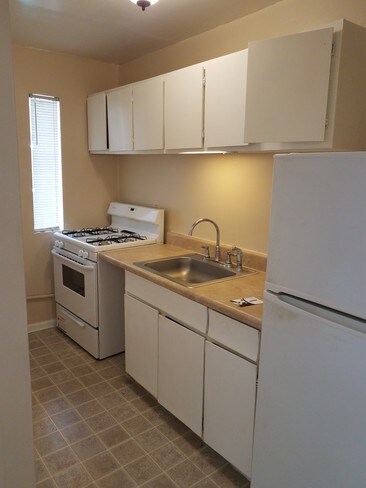 Foto del edificio - 1122 Crescent Ave NE