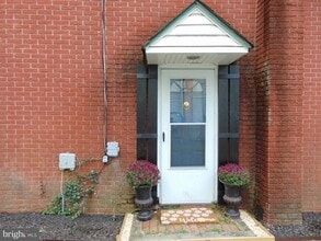 Building Photo - 781 Paulsboro Rd