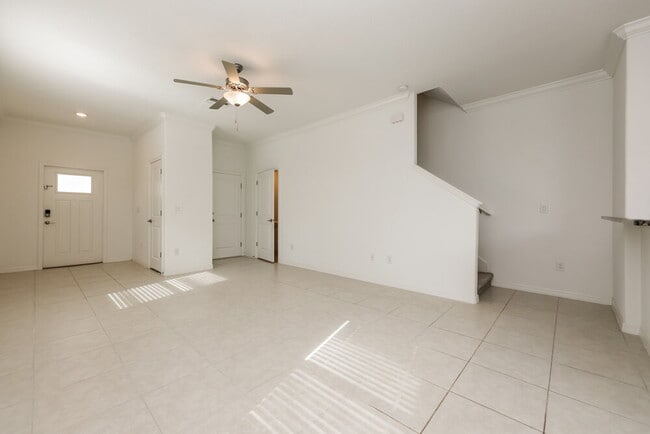 Building Photo - 2162 Azure Vw Wy