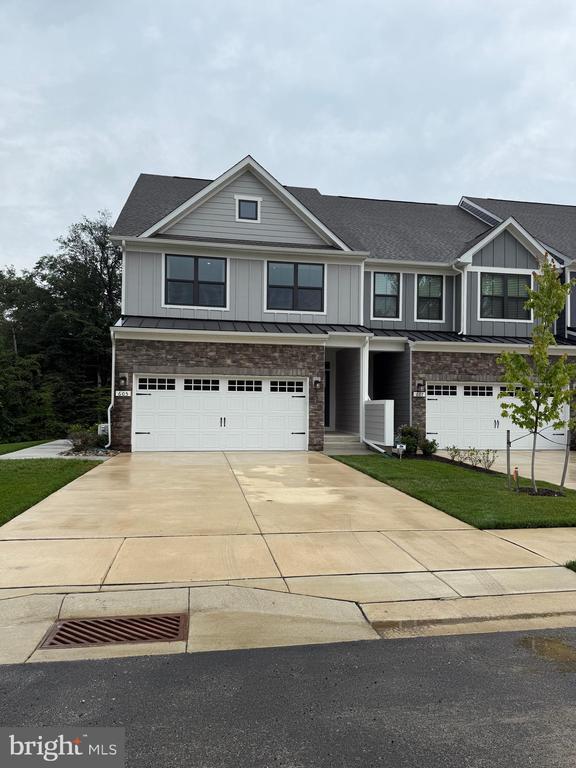Foto del edificio - 605 Phalen Ct