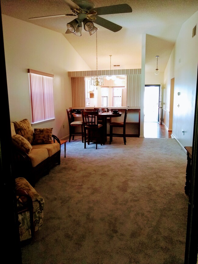 Dining Area - 659 Whispering Pines Blvd