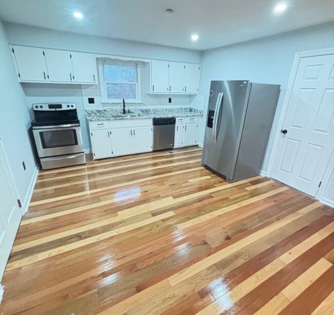 Foto del edificio - 6381 Elevation Rd