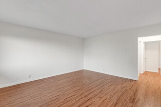 Building Photo - 2701 S Peck Ave