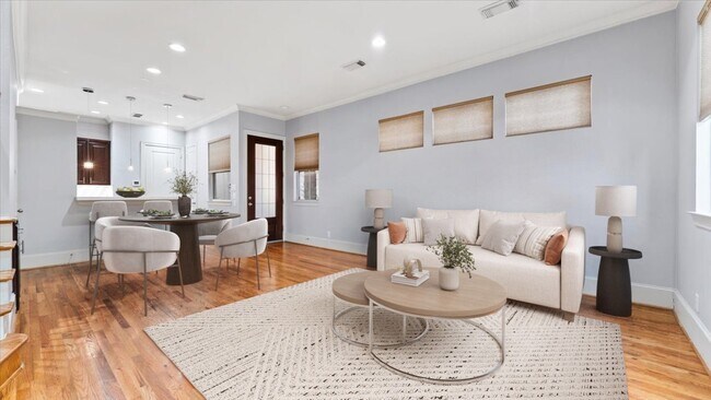 Foto del edificio - 931 W 23rd St