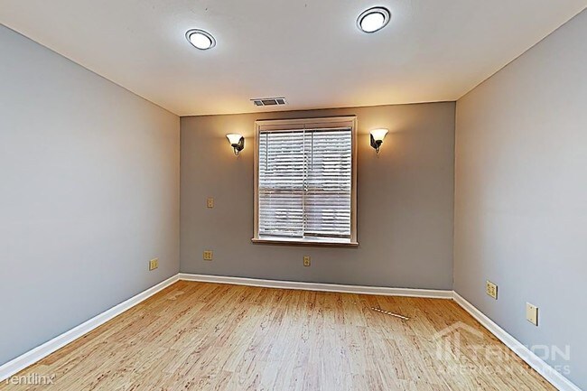 Building Photo - 412 Beckett Dr
