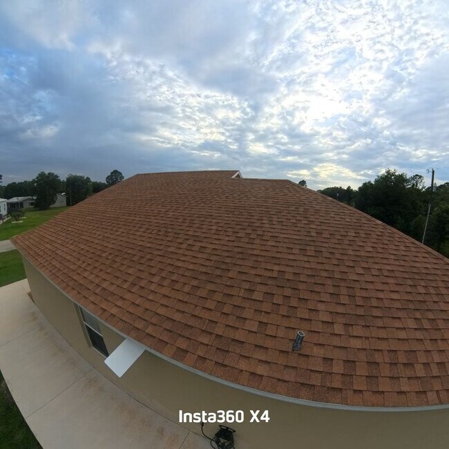 Foto del edificio - 25283 Canterbury Dr