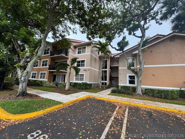 Building Photo - 8781 Wiles Rd