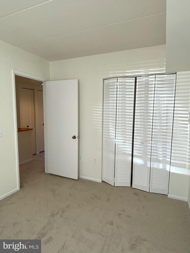 Building Photo - 11152 Boathouse Ct