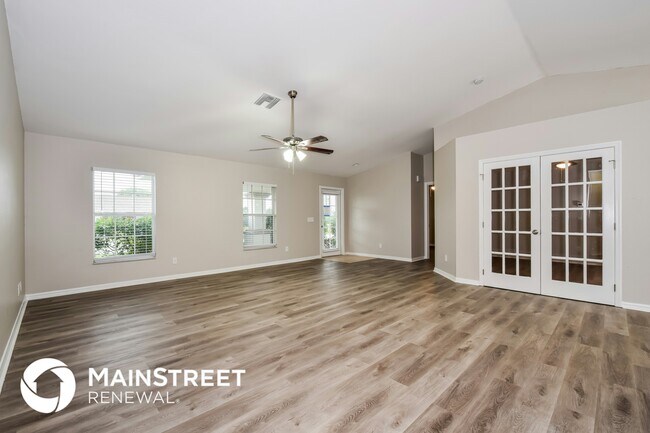 Foto del edificio - 328 NE 19th Terrace