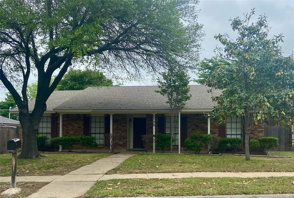 Primary Photo - 2706 Lindbergh Dr