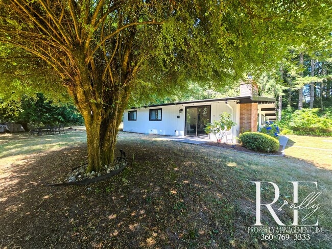 Building Photo - Spacious Port Orchard Home with Acreage, H...