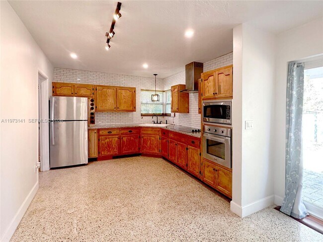 Building Photo - 12401 SW 191st Terrace