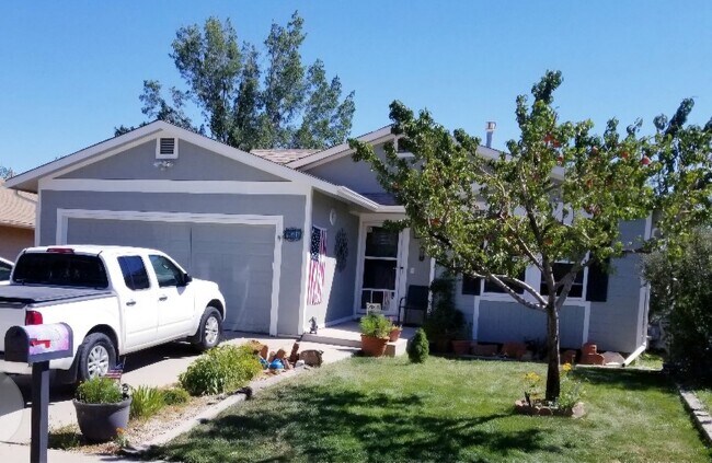 Foto del edificio - 937 Columbine Ave