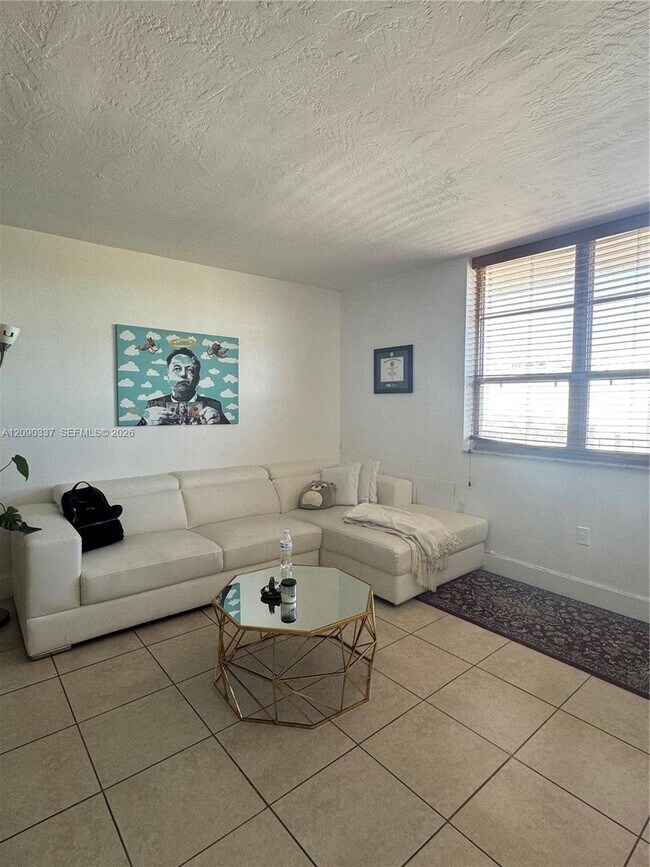 Foto del edificio - 244 79th St