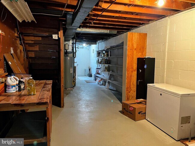 Building Photo - 3903 Forest Grove Dr