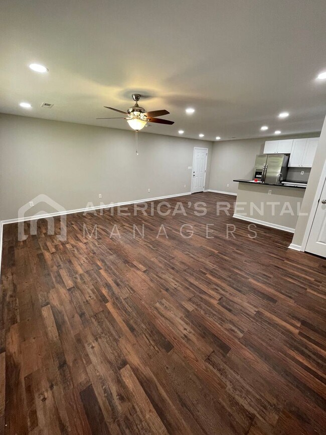 Building Photo - Home for Rent in Cullman!  Available to Vi...