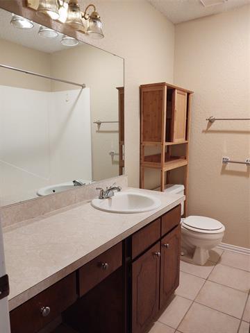 Building Photo - 120 Navajo Dr