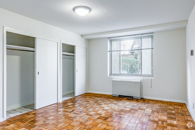 2BR, 2BA - 1180SF - Calvert Woodley