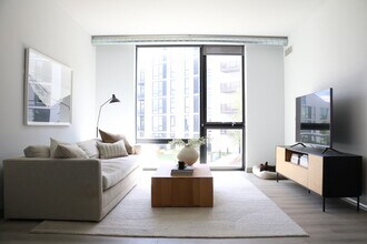 Building Photo - 2155 N Elston Ave