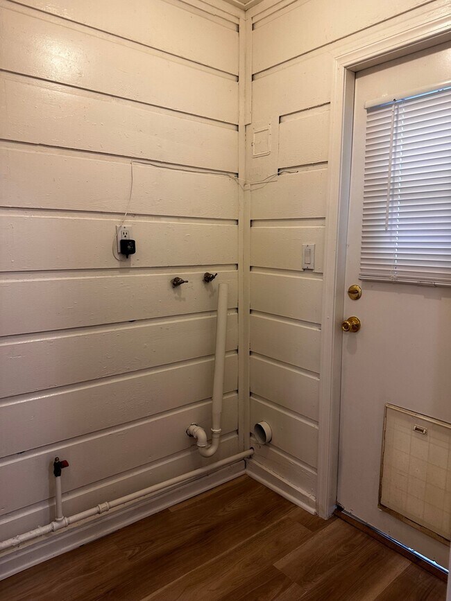 Foto del edificio - 722 S Magnolia Ave