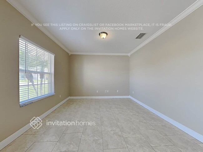 Foto del edificio - 347 Cloverdale Rd