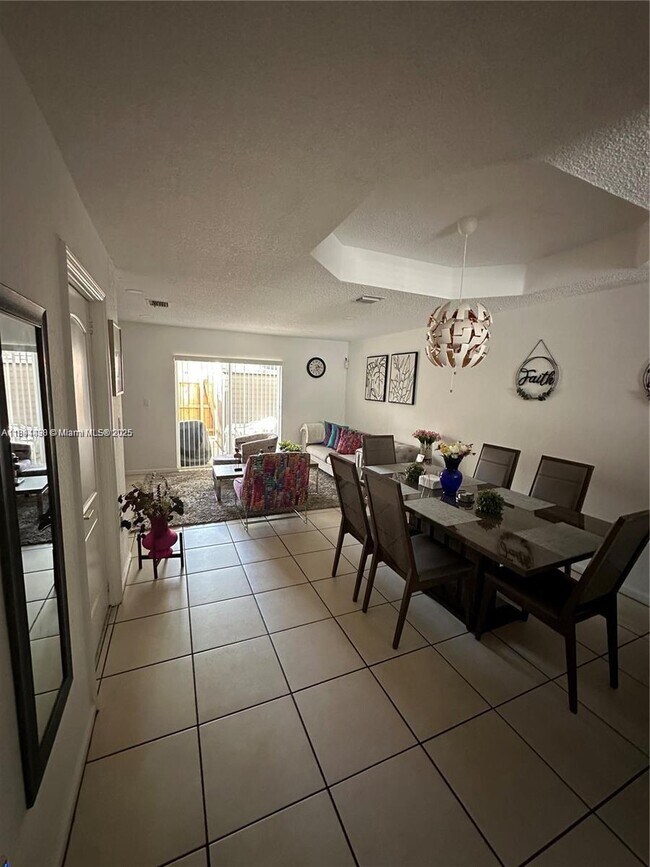 Foto del edificio - 14023 SW 120th Ct