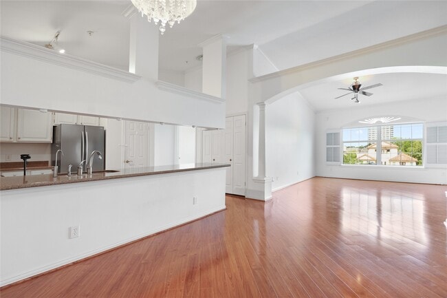 Building Photo - 2111 Welch St