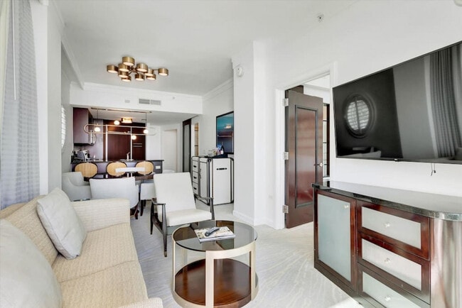 Foto del edificio - 4391 Collins Ave