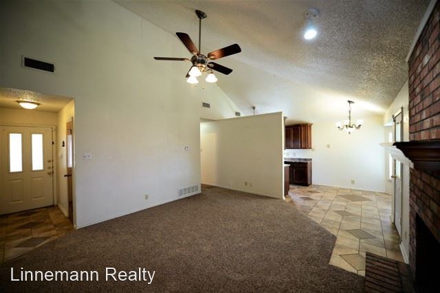 Building Photo - 3 br, 2 bath House - 2711 Wildflower Drive