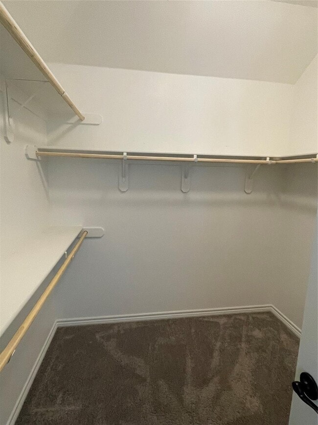 Foto del edificio - 7208 Windy Ridge Dr