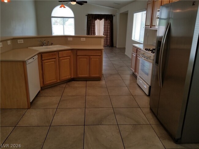 Foto del edificio - 6120 Alderley Ct