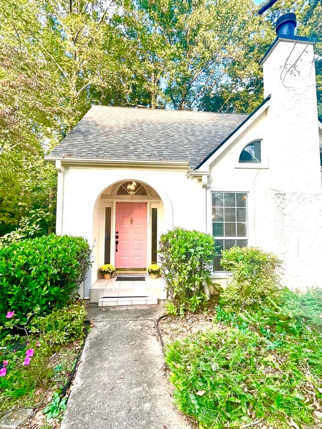 Building Photo - 4135 Lake Mist Dr NW