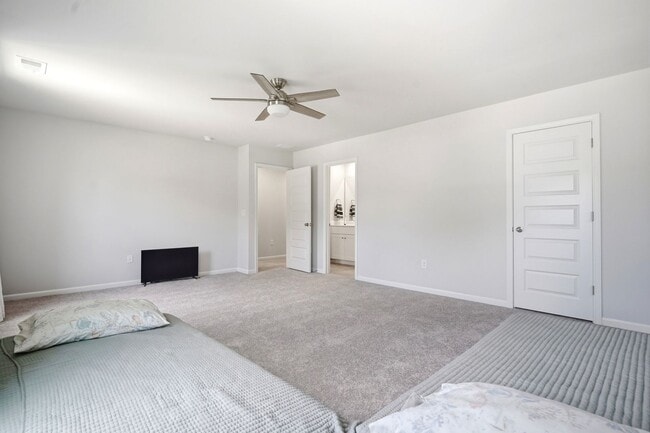 Foto del edificio - 9165 Island Shore Ave
