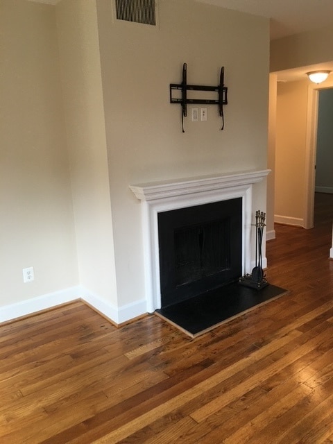Primary Photo - 1209 N Pitt St
