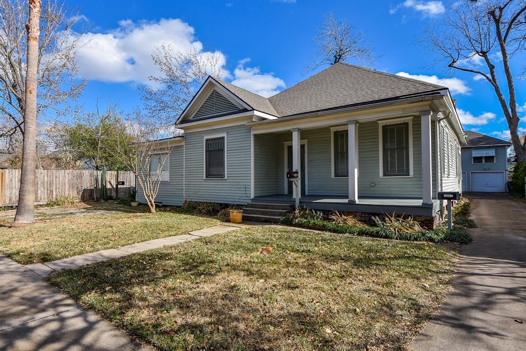 Foto principal - 1040 Columbia St
