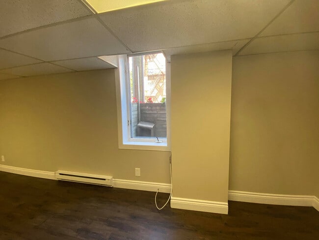 Photo de l'intérieur - 425 Elgin