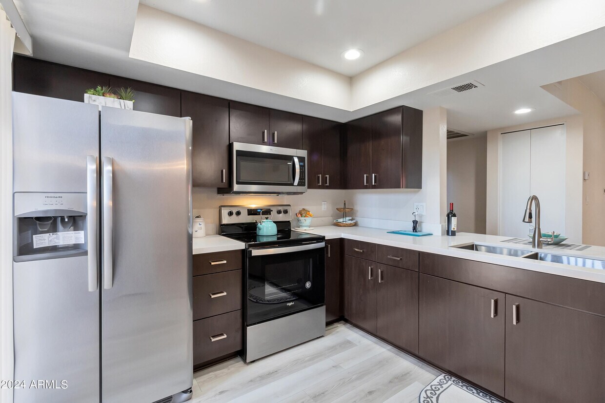 Foto principal - 9460 N 92nd St