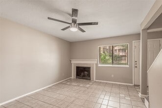 Building Photo - 2521 Crosstimbers Dr