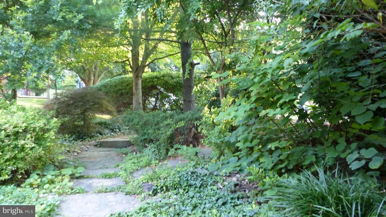 Primary Photo - 8209 Ruxton Crossing Ct