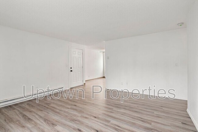 Foto del edificio - 13000 NW Cornell Rd