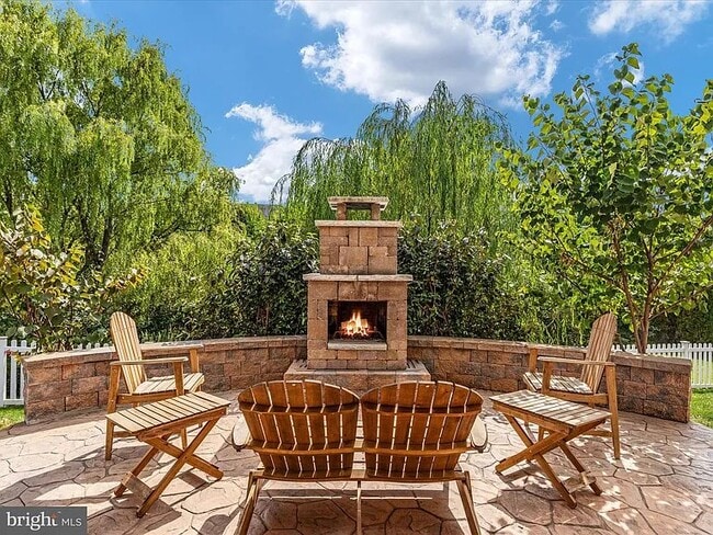 Foto del edificio - 109 Starburst Street